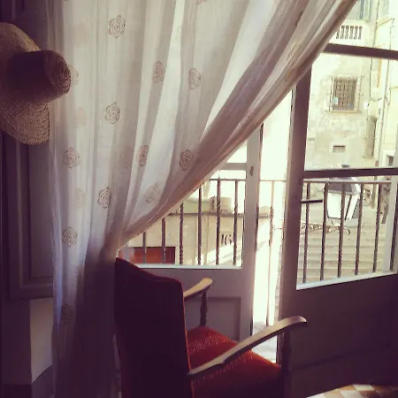 Pricosa For Cyclists & Travellers * ジローナ